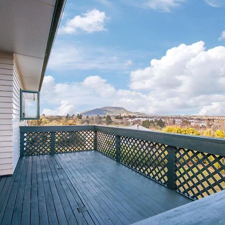 Kaihua Lookout - Taupo Holiday Home Экстерьер фото
