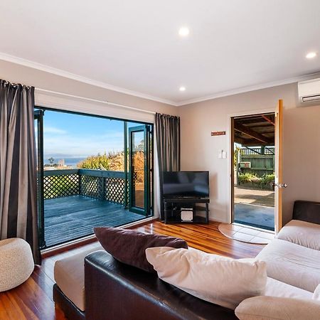 Kaihua Lookout - Taupo Holiday Home Экстерьер фото