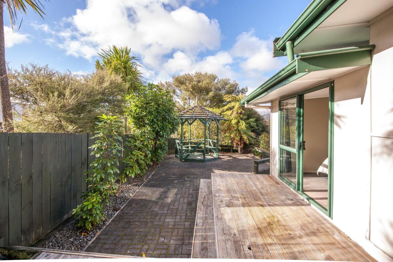 Kaihua Lookout - Taupo Holiday Home Экстерьер фото
